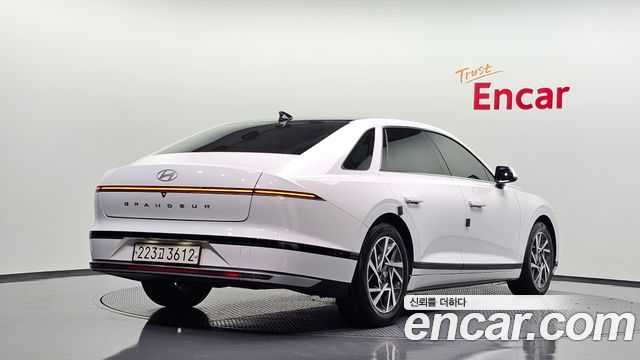Hyundai Grandeur (GN7) 3.5 LPG 2WD (Taxi) Deluxe 2023 — фото 2