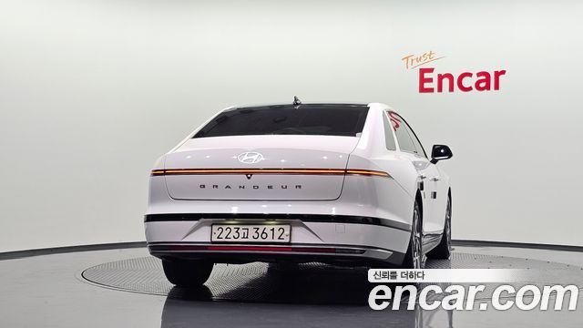 Hyundai Grandeur (GN7) 3.5 LPG 2WD (Taxi) Deluxe 2023 — фото 4