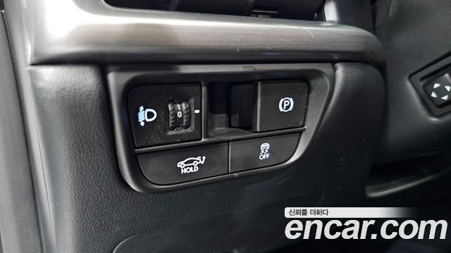 Hyundai Grandeur (GN7) 3.5 LPG 2WD (Taxi) Deluxe 2023 — фото 15