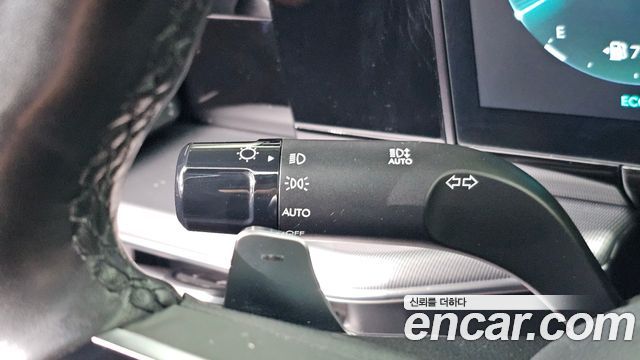 Hyundai Grandeur (GN7) 3.5 LPG 2WD (Taxi) Deluxe 2023 — фото 20