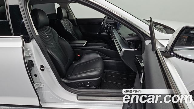 Hyundai Grandeur (GN7) 3.5 LPG 2WD (Taxi) Deluxe 2023 — фото 26
