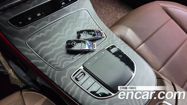 Mercedes-Benz E-Class (W213) E350 4MATIC Avantgarde 2022 — фото 18