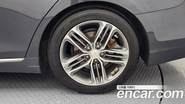 Hyundai Grandeur (IG) 2.4 Premium Special 2019 — фото 21