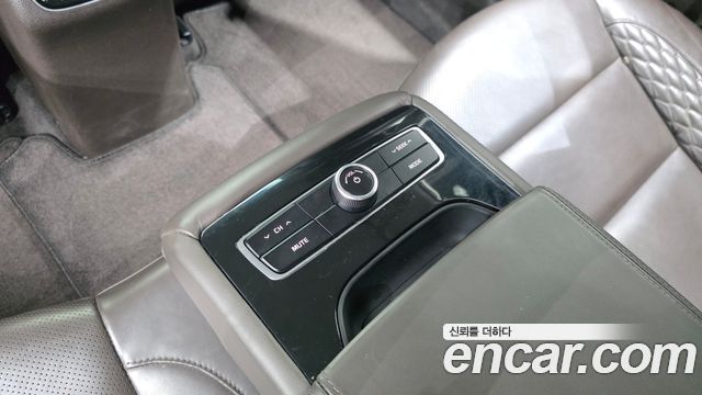Kia K7 Hybrid Noblesse 2017 — фото 15