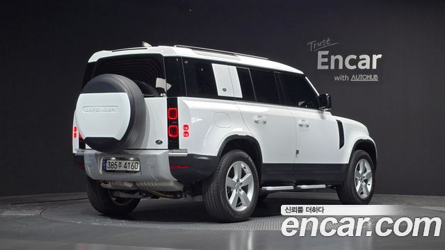 Land Rover Defender (L663) 110 D300 HSE 2023 — фото 2