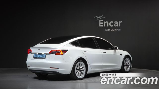 Tesla Model 3 Long Range AWD 2022 — фото 2