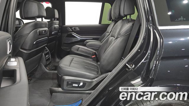 BMW X7 (G07) xDrive 40i M Sport 6STR 2024 — фото 12