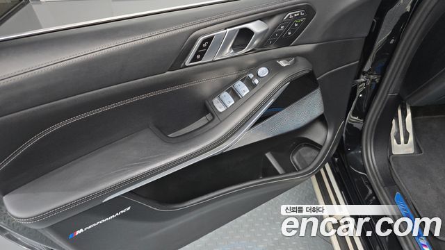 BMW X7 (G07) xDrive 40i M Sport 6STR 2024 — фото 24