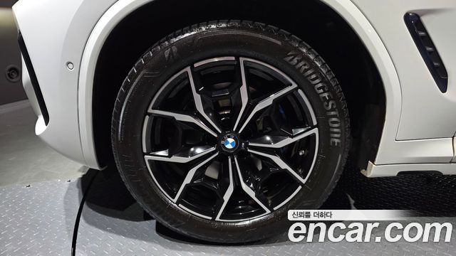 BMW X4 (G02) xDrive20i xLine 2022 — фото 5