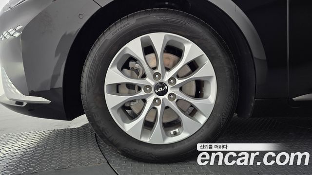 Kia K8 2.5 Gasoline 2WD Noblesse 2024 — фото 5
