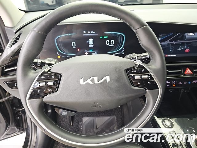 Kia Niro Signature 2022 — фото 6