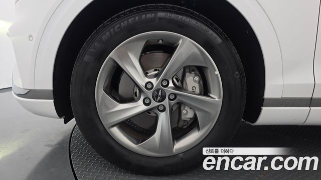 Genesis GV70 2.5T Gasoline AWD 2025 — фото 5