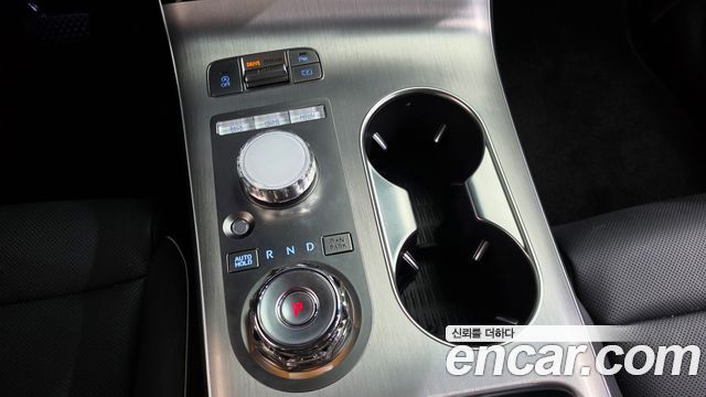 Genesis GV70 2.5T Gasoline AWD 2025 — фото 9