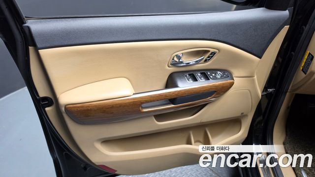 Kia Carnival Gasoline 9-seater Hi-Limousine Noblesse 2017 — фото 24
