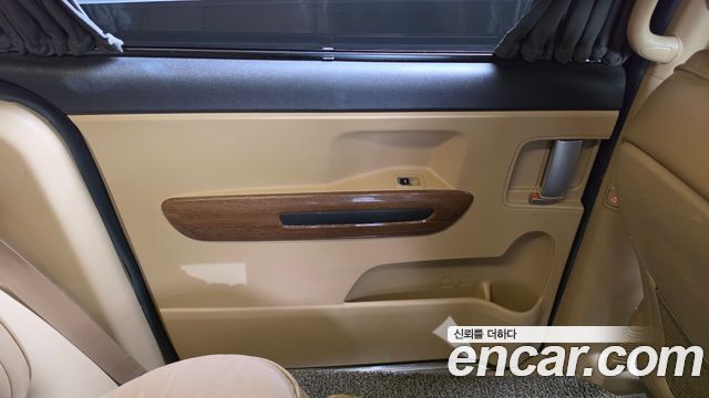 Kia Carnival Gasoline 9-seater Hi-Limousine Noblesse 2017 — фото 25