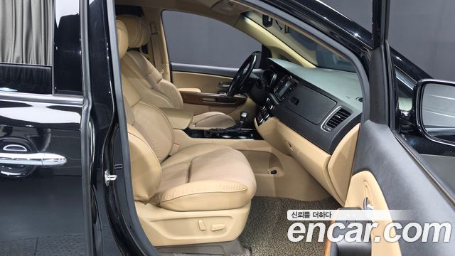 Kia Carnival Gasoline 9-seater Hi-Limousine Noblesse 2017 — фото 26
