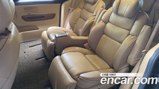 Kia Carnival Gasoline 9-seater Hi-Limousine Noblesse 2017 — фото 28