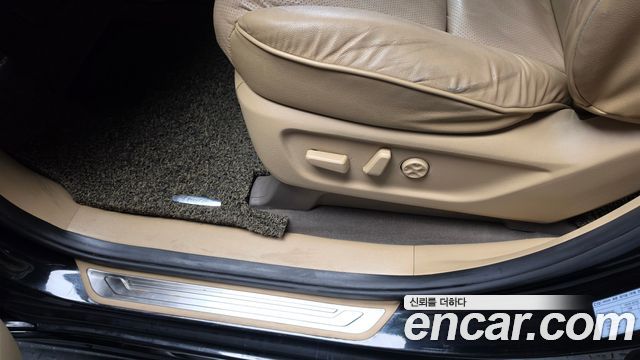 Kia Carnival Gasoline 9-seater Hi-Limousine Noblesse 2017 — фото 30
