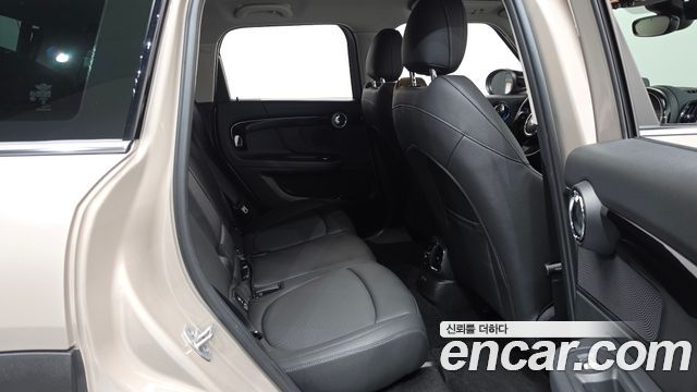 MINI Cooper Countryman Classic 2nd 2024 — фото 12