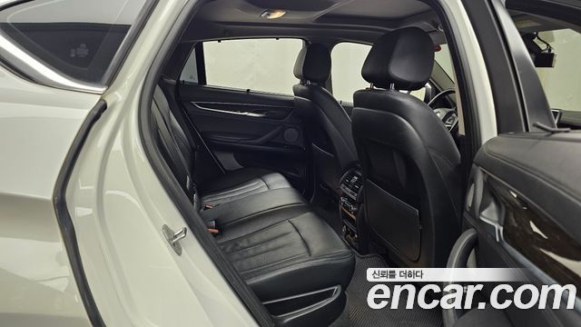 BMW X6 (F16) xDrive 30d 2017 — фото 12