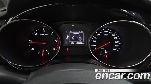 Kia Carnival 9-seater Prestige 2018 — фото 8