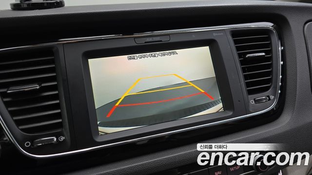 Kia Carnival 9-seater Prestige 2018 — фото 13
