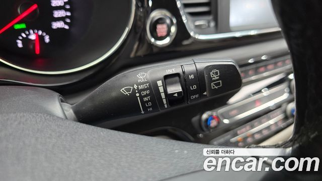 Kia Carnival 9-seater Prestige 2018 — фото 19