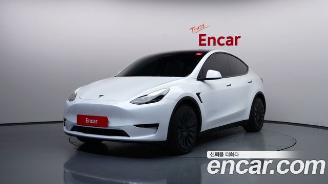 Tesla Model Y RWD 2024 — фото 1