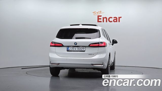 BMW 2 Series Active Tourer (U06) 220i Luxury 2024 — фото 4