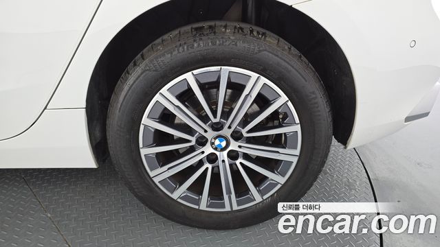 BMW 2 Series Active Tourer (U06) 220i Luxury 2024 — фото 21