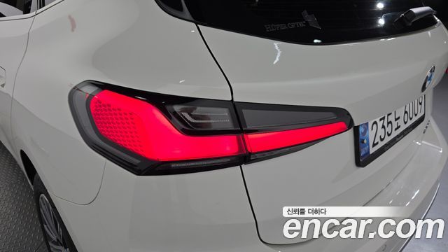BMW 2 Series Active Tourer (U06) 220i Luxury 2024 — фото 23
