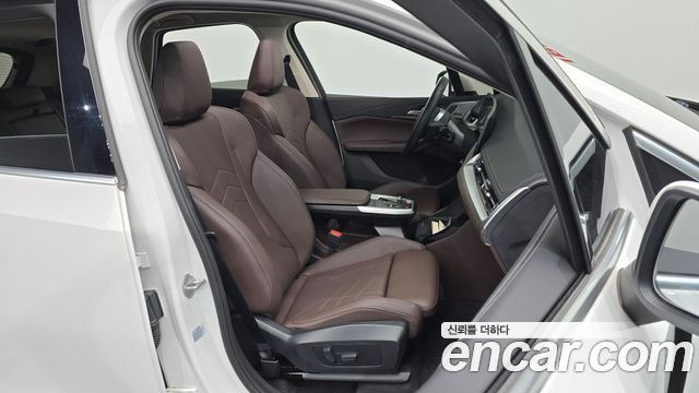 BMW 2 Series Active Tourer (U06) 220i Luxury 2024 — фото 26