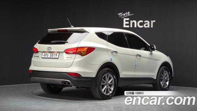 Hyundai Santa Fe (DM) Diesel(e-VGT) 2.0 2WD Morden 2013 — фото 2