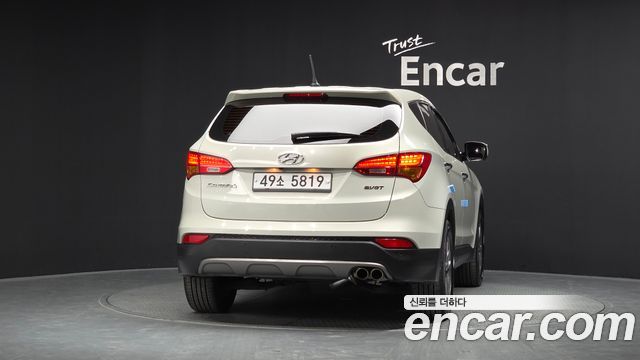 Hyundai Santa Fe (DM) Diesel(e-VGT) 2.0 2WD Morden 2013 — фото 4