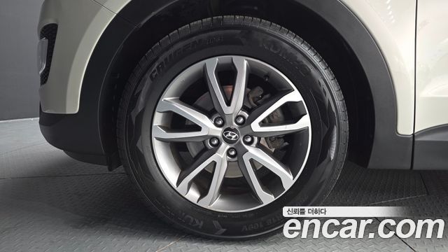 Hyundai Santa Fe (DM) Diesel(e-VGT) 2.0 2WD Morden 2013 — фото 5