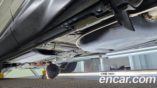 Hyundai Santa Fe (DM) Diesel(e-VGT) 2.0 2WD Morden 2013 — фото 39