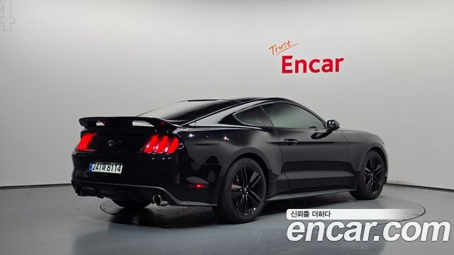 Ford Mustang Coupe 2016 — фото 2