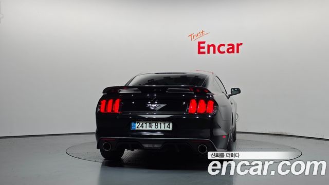 Ford Mustang Coupe 2016 — фото 4