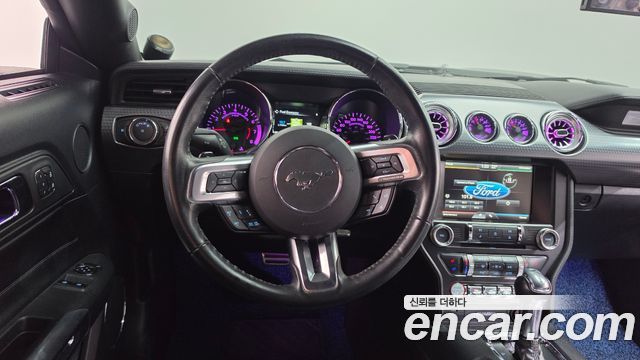 Ford Mustang Coupe 2016 — фото 13