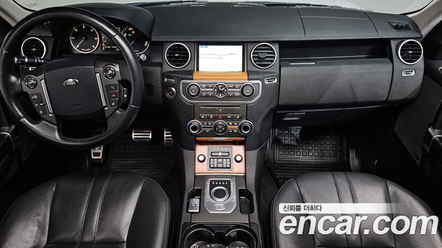 Land Rover Discovery 4 3.0 SDV6 SE 2014 — фото 7