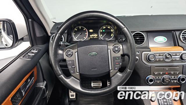Land Rover Discovery 4 3.0 SDV6 SE 2014 — фото 13