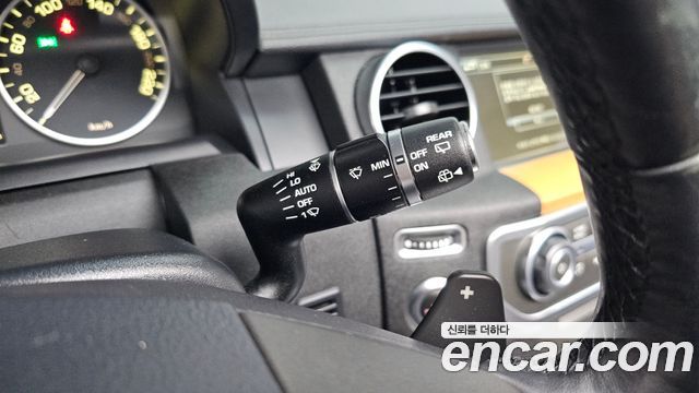 Land Rover Discovery 4 3.0 SDV6 SE 2014 — фото 18