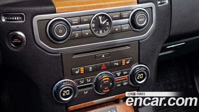 Land Rover Discovery 4 3.0 SDV6 SE 2014 — фото 28