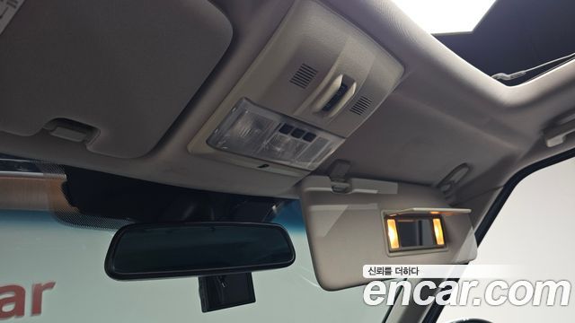 Land Rover Discovery 4 3.0 SDV6 SE 2014 — фото 32