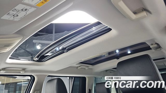 Land Rover Discovery 4 3.0 SDV6 SE 2014 — фото 33