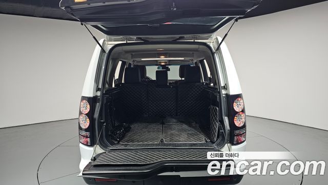 Land Rover Discovery 4 3.0 SDV6 SE 2014 — фото 34