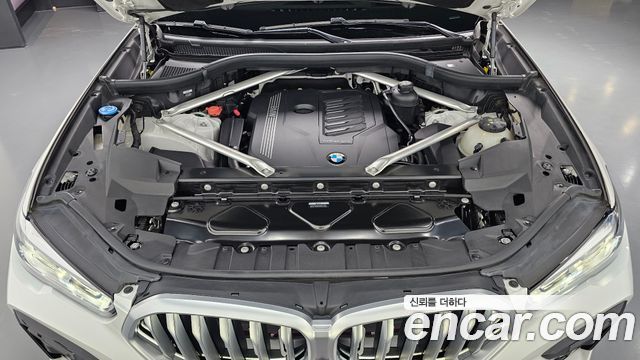 BMW X6 (G06) xDrive40i M Sport 2023 — фото 6