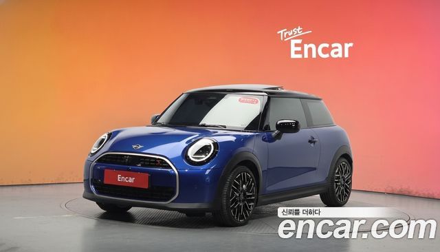 MINI Cooper S (IV) Favoured 2025 — фото 1