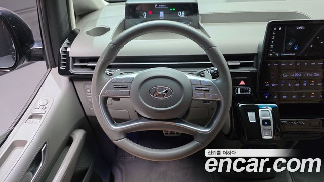 Hyundai Staria 4WD Lounge 9-Seater Prestige 2023 — фото 13