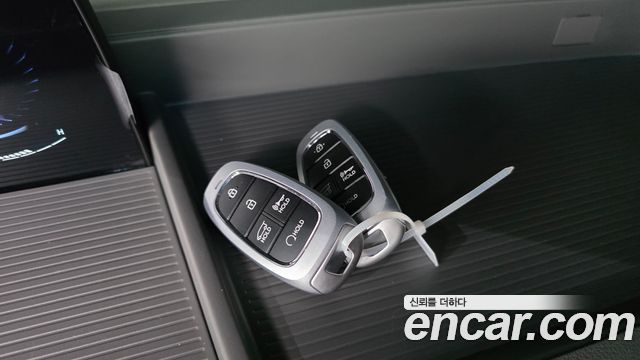 Hyundai Staria 4WD Lounge 9-Seater Prestige 2023 — фото 20